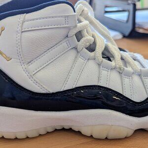 Boys new Jordans